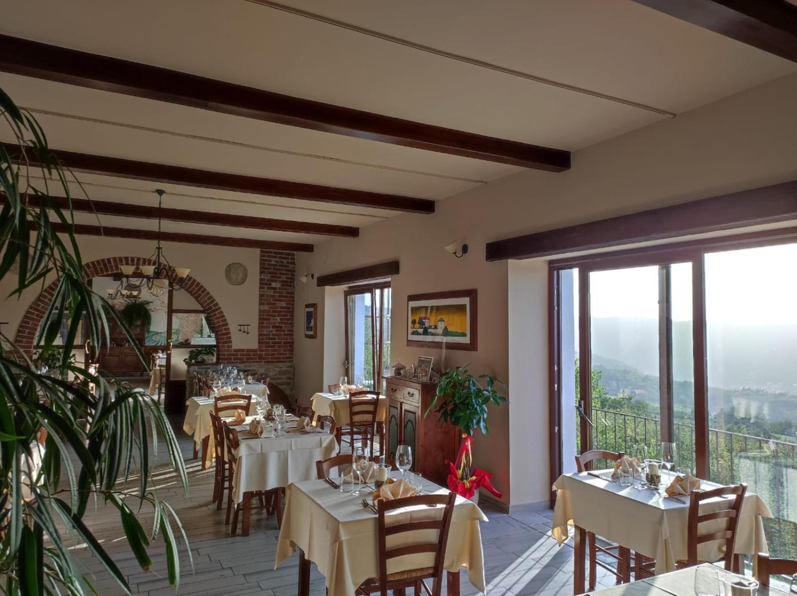 Ristorante Albergo 'L Bunet Cortemilia Kültér fotó