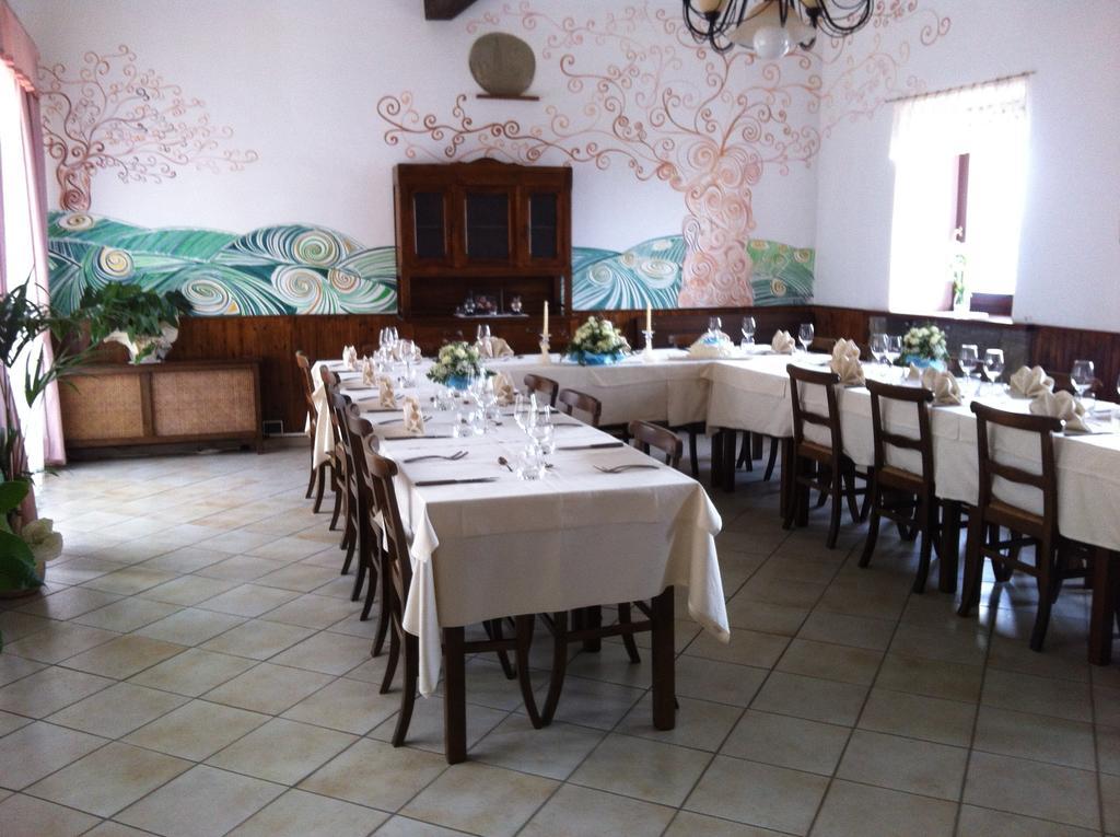 Ristorante Albergo 'L Bunet Cortemilia Kültér fotó