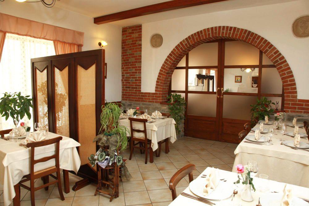 Ristorante Albergo 'L Bunet Cortemilia Kültér fotó