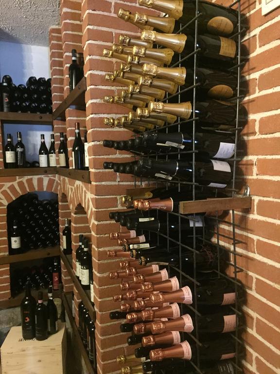 Ristorante Albergo 'L Bunet Cortemilia Kültér fotó