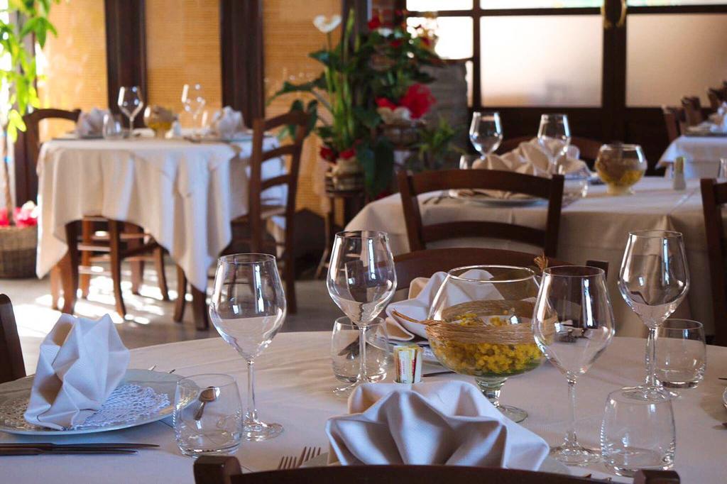 Ristorante Albergo 'L Bunet Cortemilia Kültér fotó