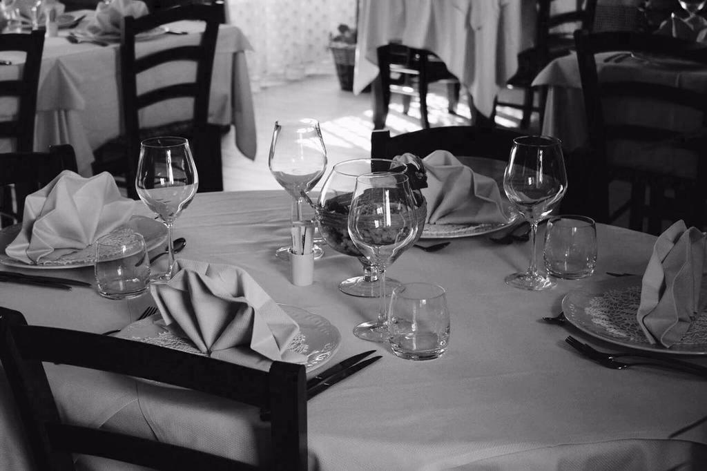 Ristorante Albergo 'L Bunet Cortemilia Kültér fotó