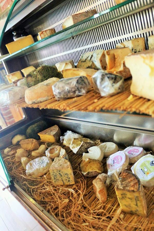Ristorante Albergo 'L Bunet Cortemilia Kültér fotó