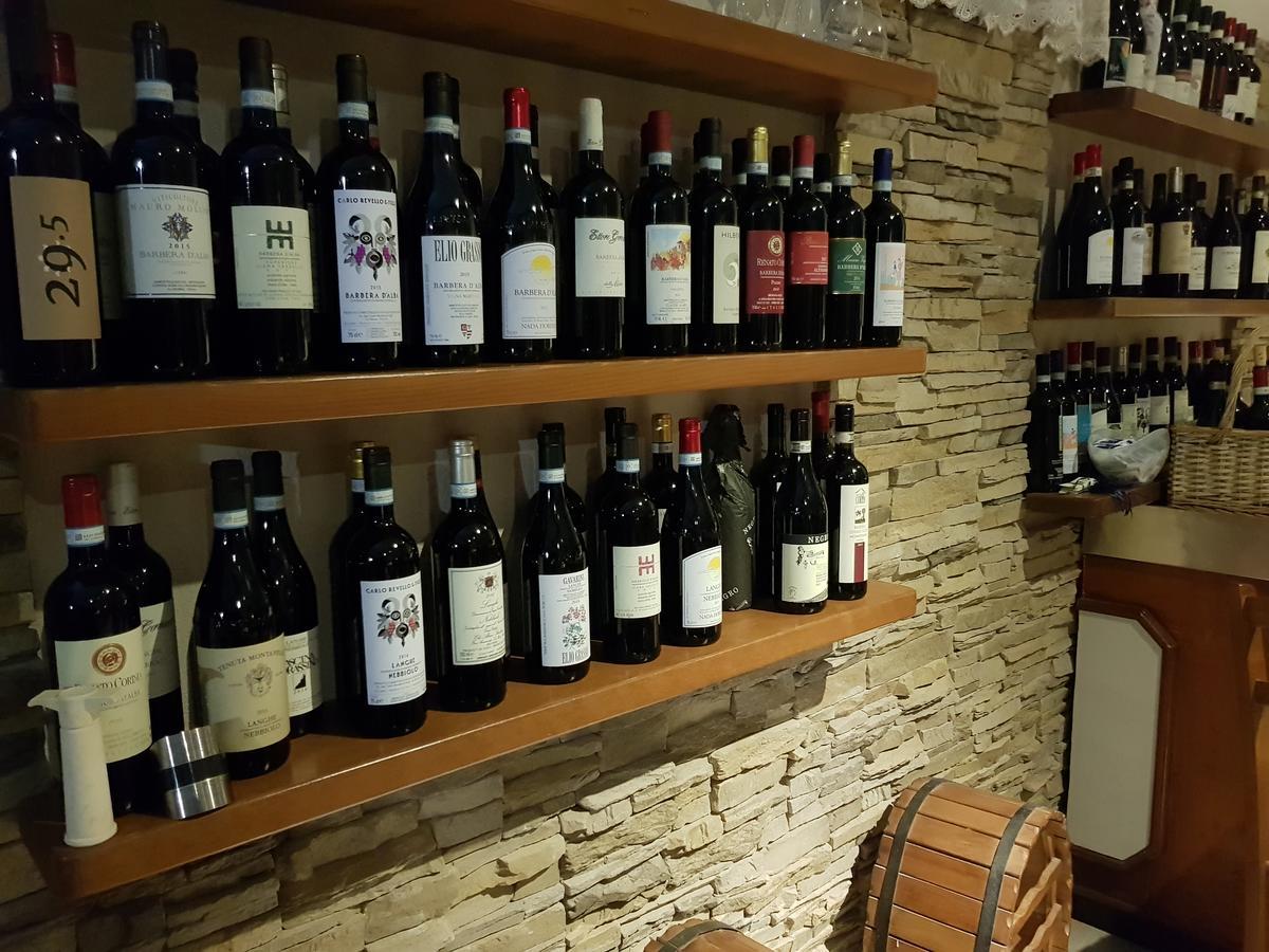 Ristorante Albergo 'L Bunet Cortemilia Kültér fotó